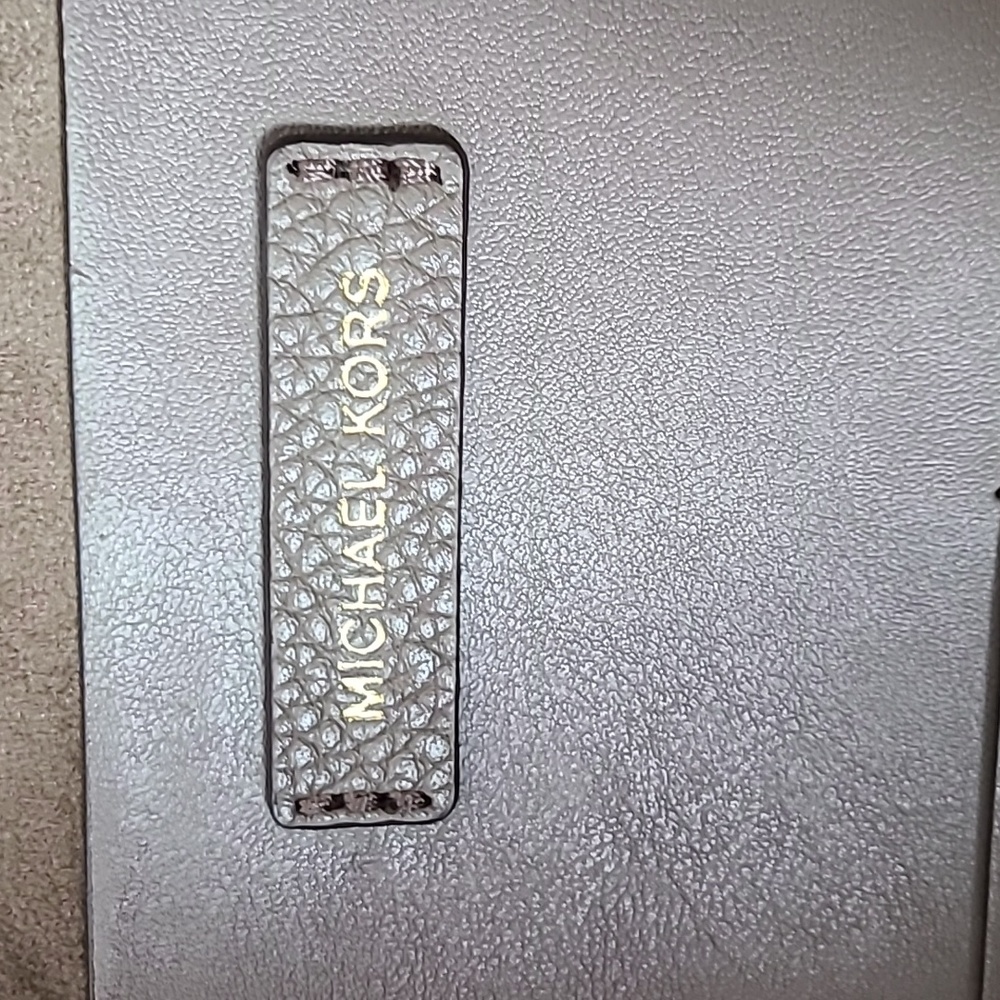 Michael Kors pebbled leather large tote bag - Picture 9 of 11